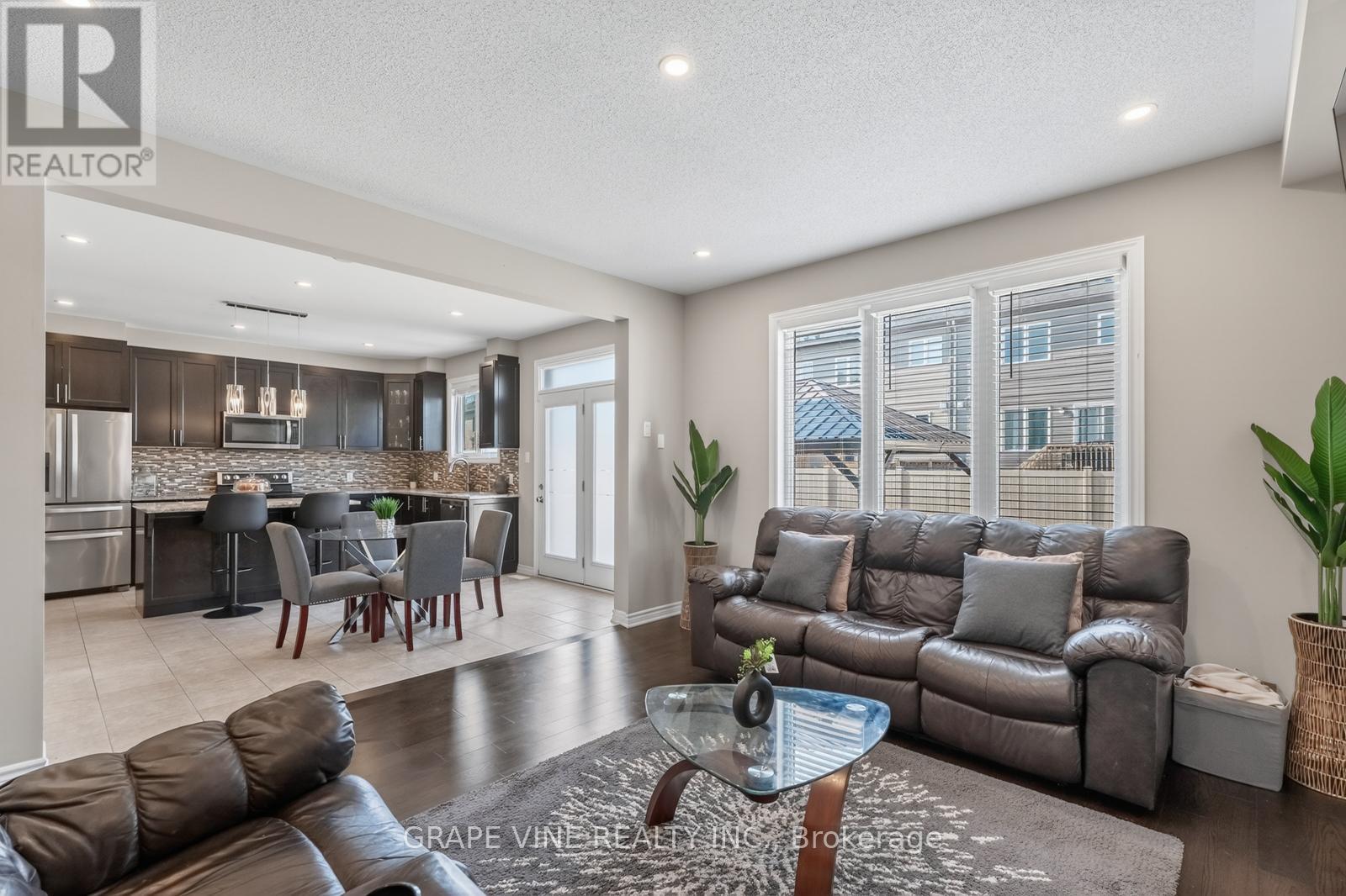 908 Pedigree Street, Ottawa, Ontario  K2S 0Y5 - Photo 15 - X12986036