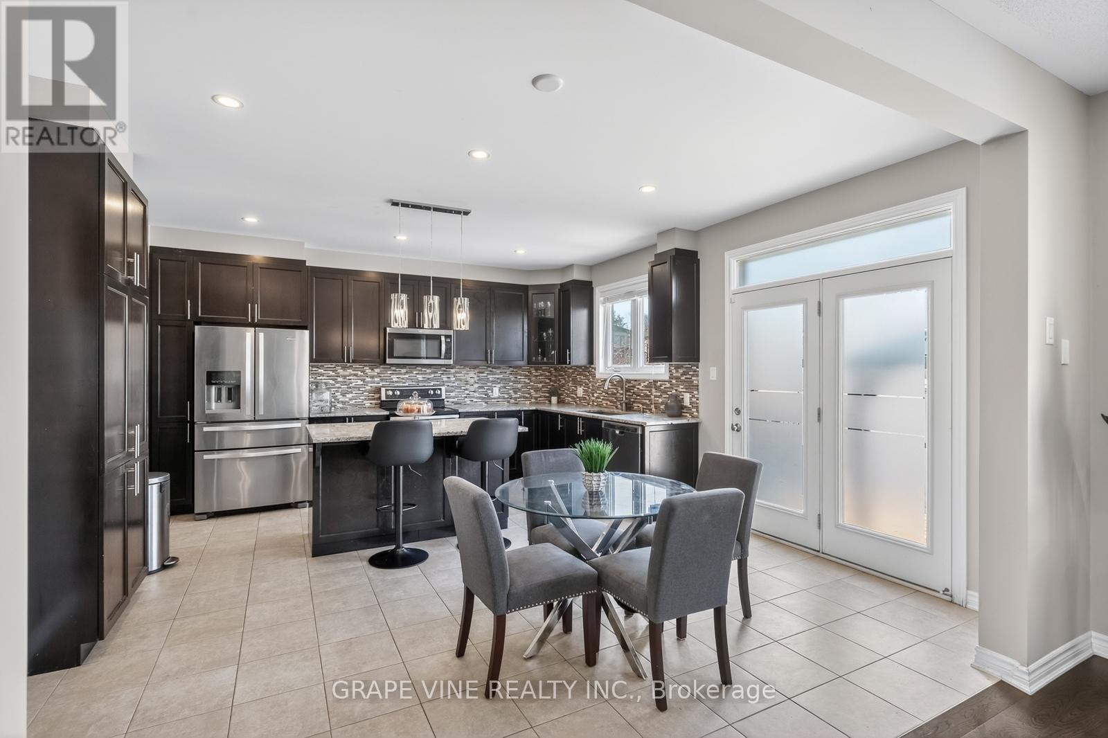 908 Pedigree Street, Ottawa, Ontario  K2S 0Y5 - Photo 16 - X12986036