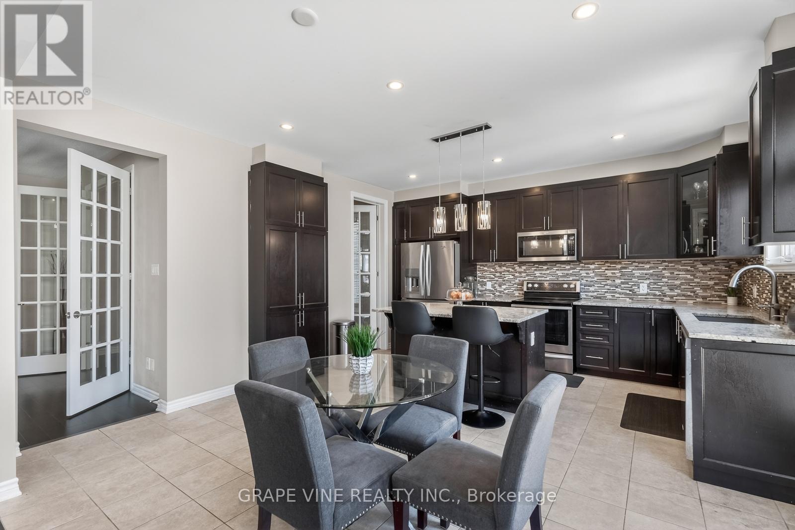 908 Pedigree Street, Ottawa, Ontario  K2S 0Y5 - Photo 17 - X12986036