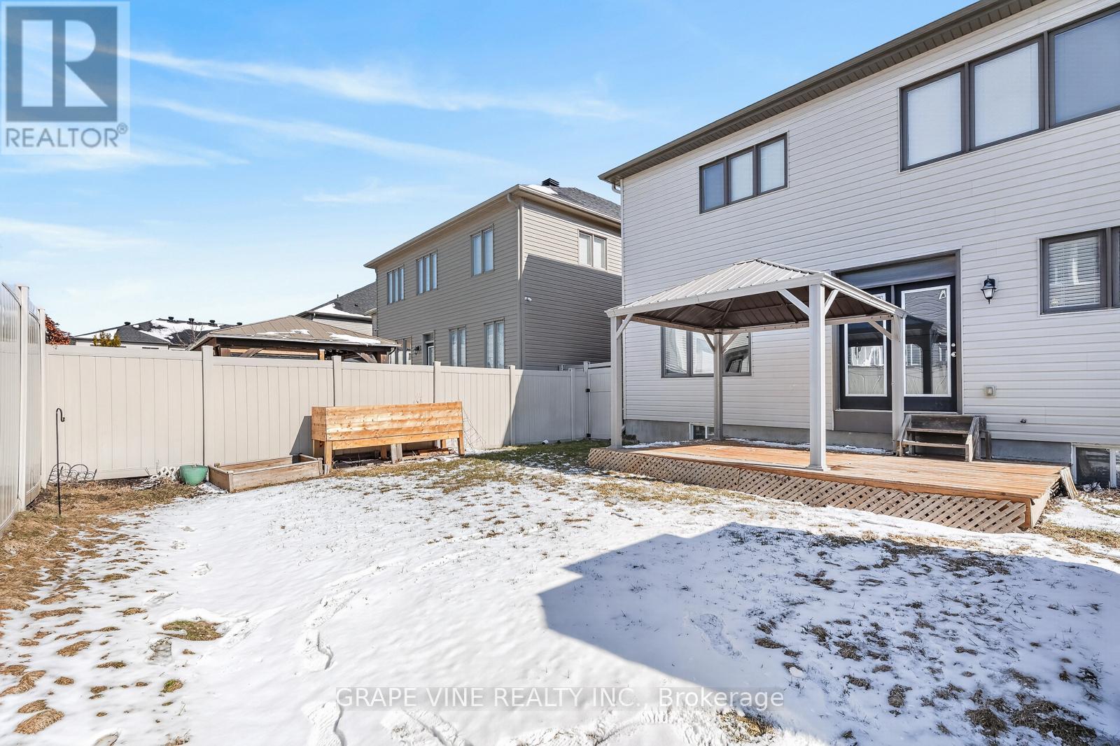 908 Pedigree Street, Ottawa, Ontario  K2S 0Y5 - Photo 4 - X12986036