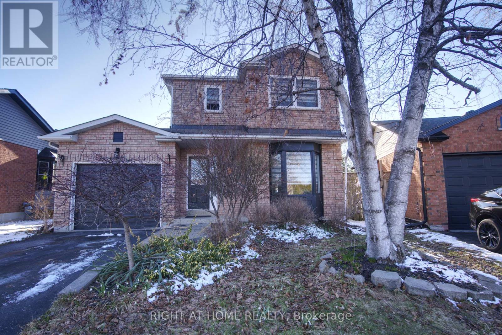 81 Beechnut Crescent, Clarington, Ontario  L1E 1Y4 - Photo 2 - E12986038