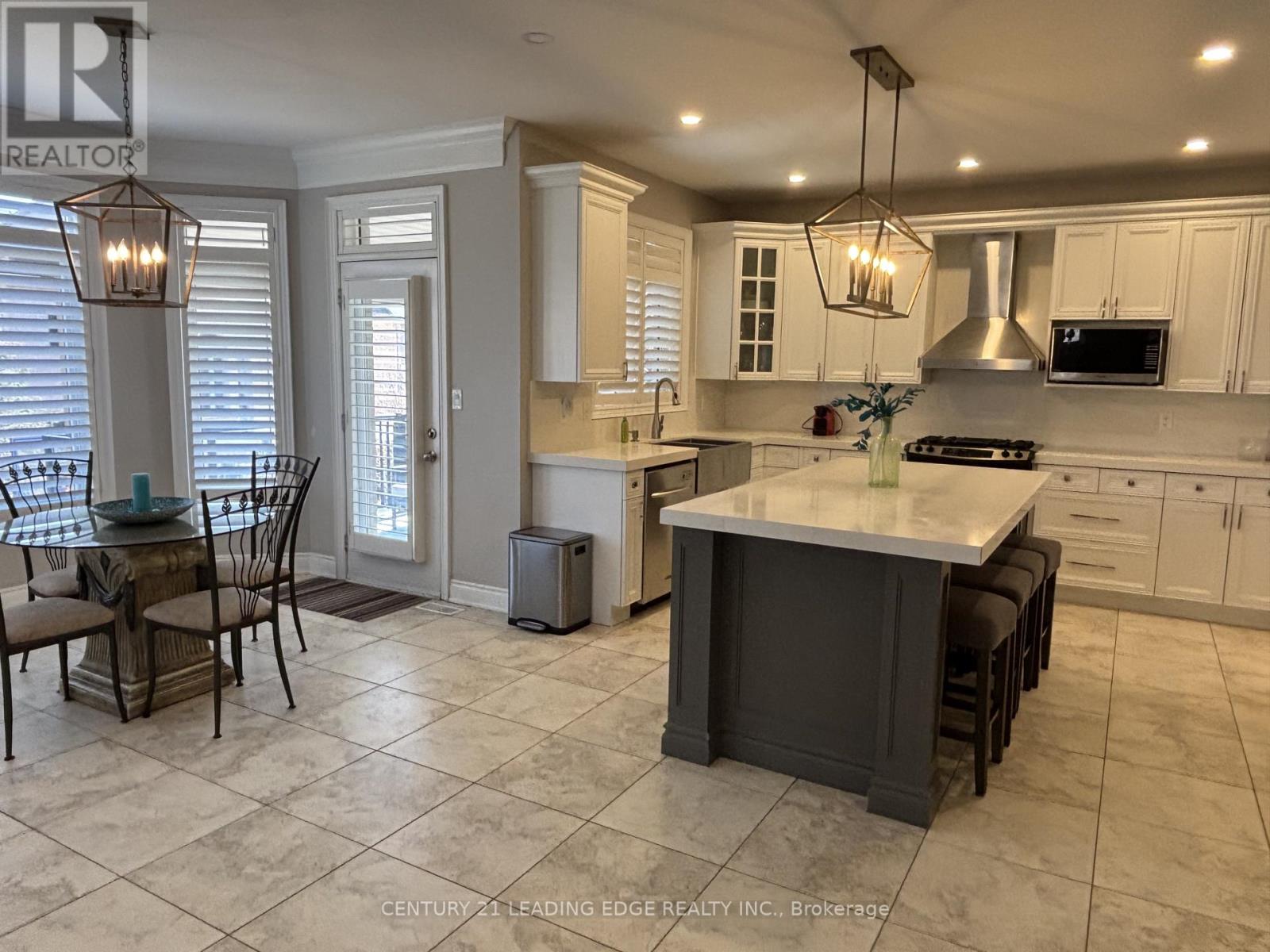 475 Worthington Avenue, Richmond Hill, Ontario  L4E 4R6 - Photo 10 - N12986032