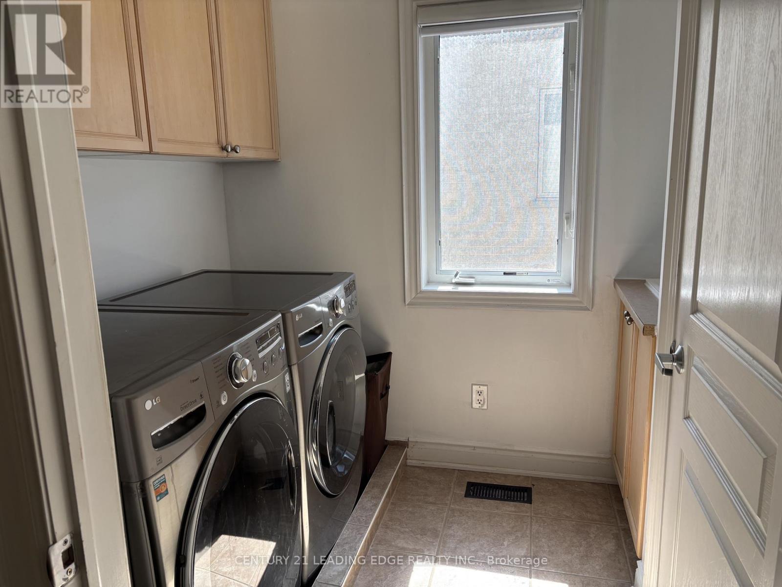 475 Worthington Avenue, Richmond Hill, Ontario  L4E 4R6 - Photo 25 - N12986032