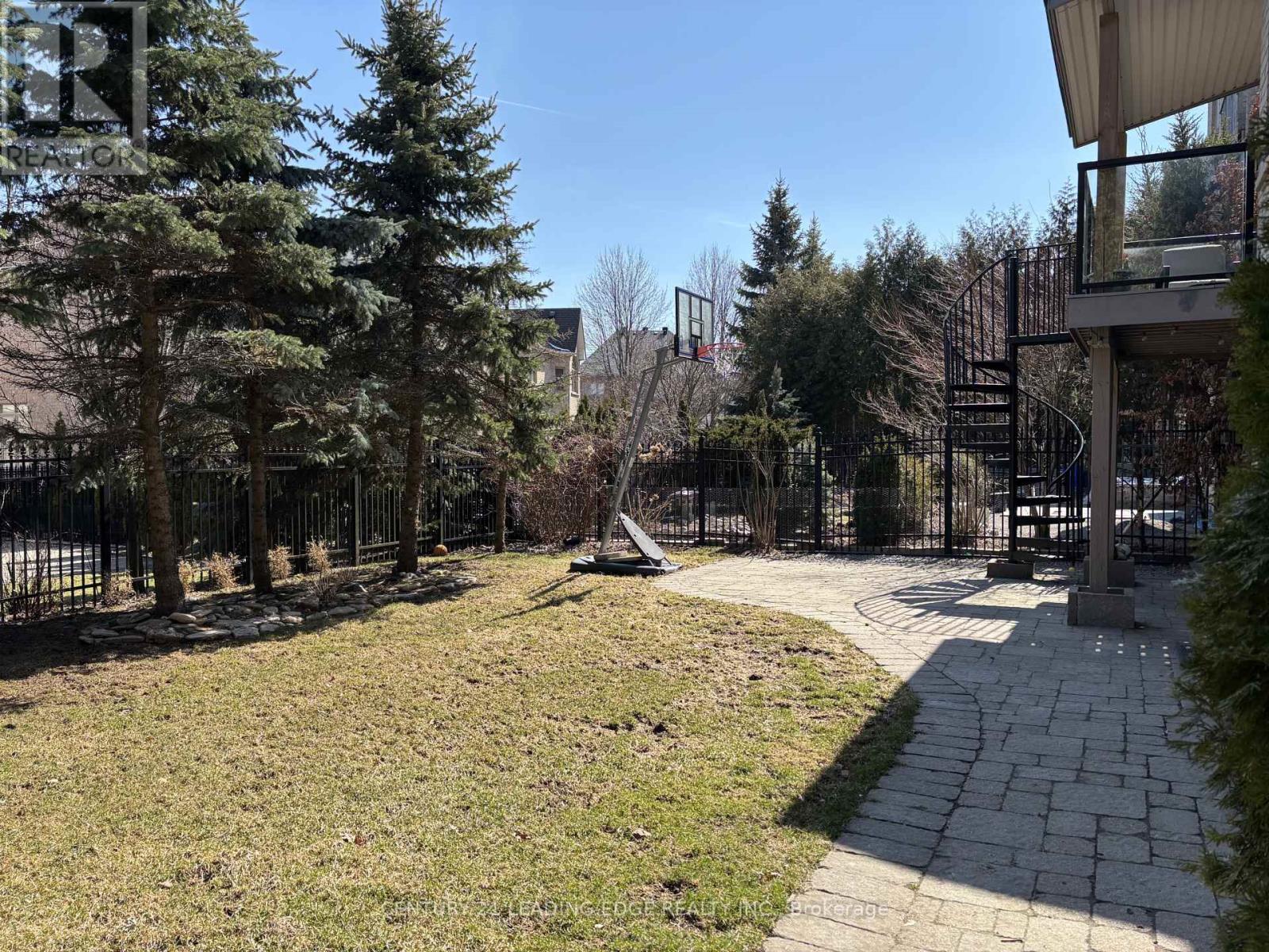 475 Worthington Avenue, Richmond Hill, Ontario  L4E 4R6 - Photo 31 - N12986032