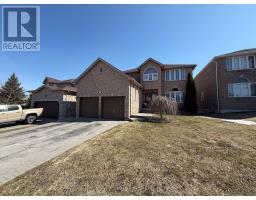 422 MAPLETON AVENUE, Barrie, Ontario