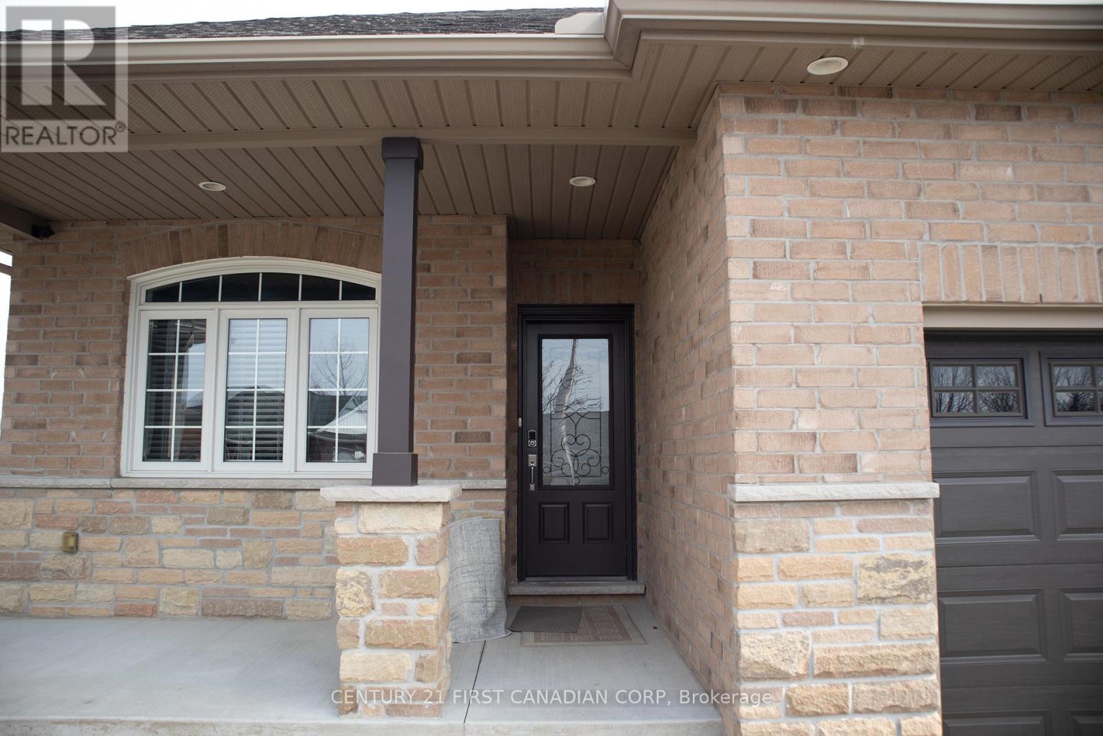 29 Hedges Court, St. Thomas, Ontario  N5R 6G4 - Photo 2 - X12969304