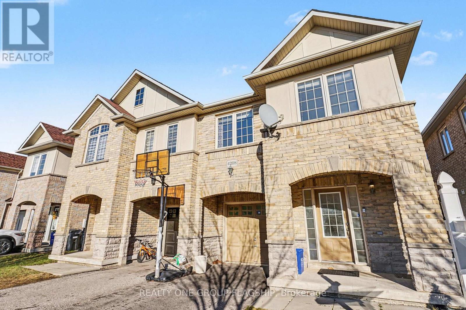 4208 PRUDHAM AVENUE, Burlington, Ontario