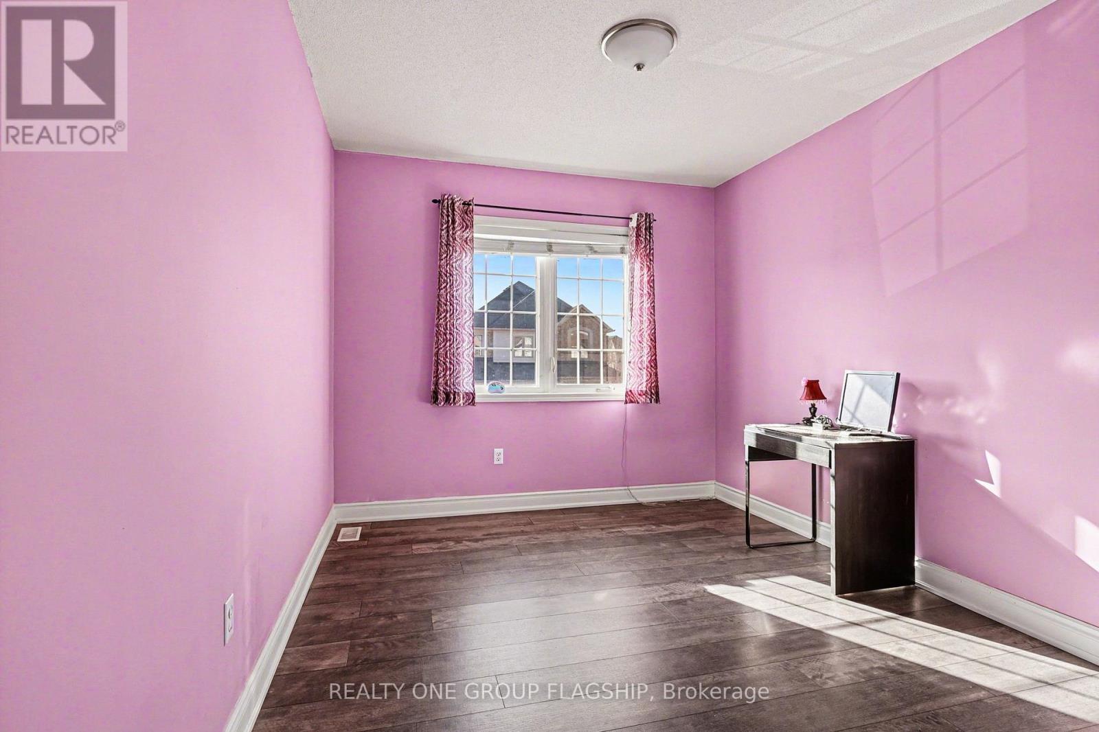 4208 Prudham Avenue, Burlington, Ontario  L7M 0N2 - Photo 17 - W12986040