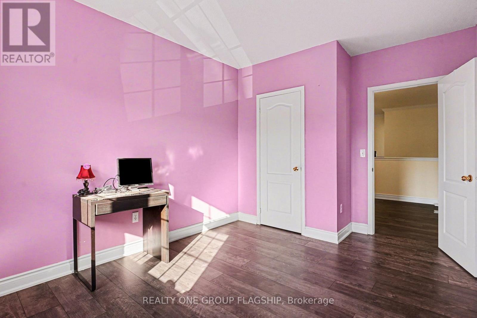 4208 Prudham Avenue, Burlington, Ontario  L7M 0N2 - Photo 18 - W12986040