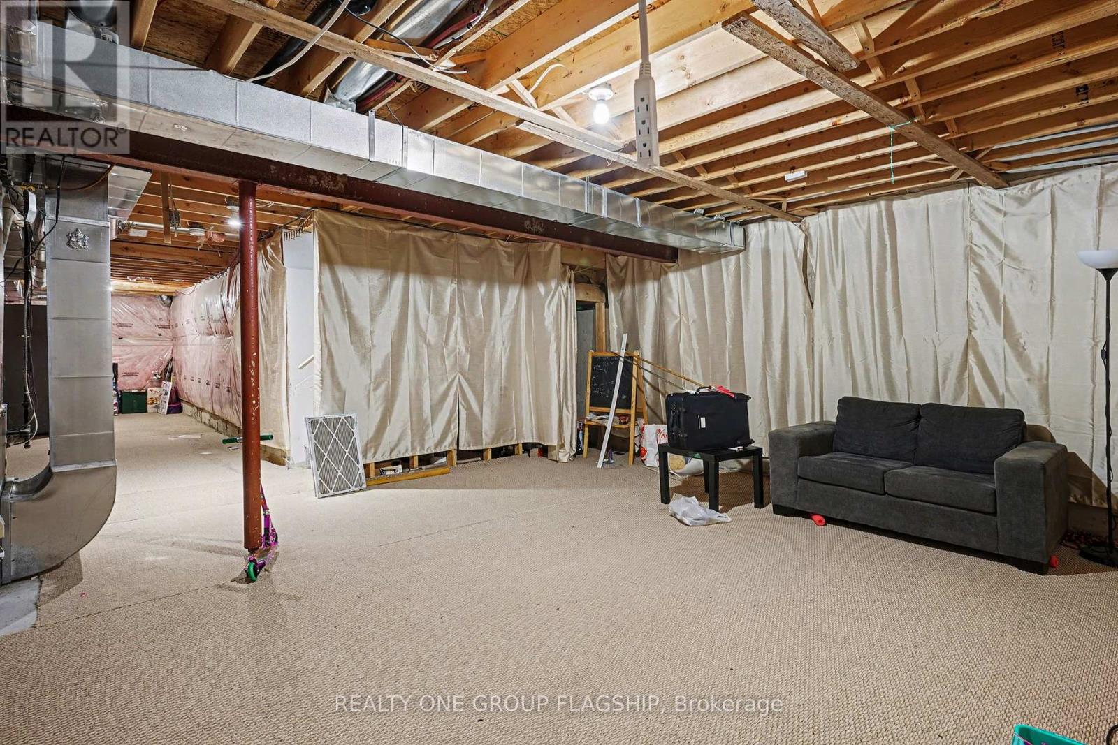 4208 Prudham Avenue, Burlington, Ontario  L7M 0N2 - Photo 23 - W12986040