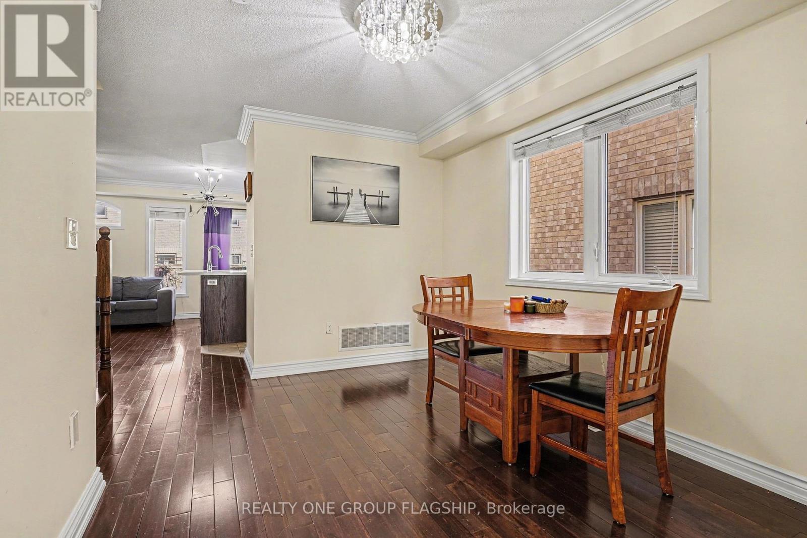 4208 Prudham Avenue, Burlington, Ontario  L7M 0N2 - Photo 8 - W12986040