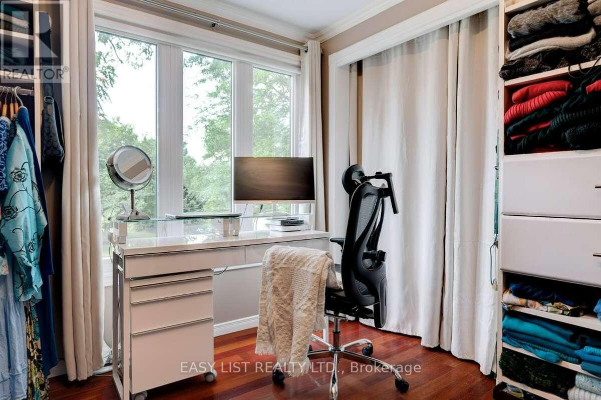 193 Pine Cove Road, Burlington, Ontario  L7N 1W1 - Photo 14 - W12986048