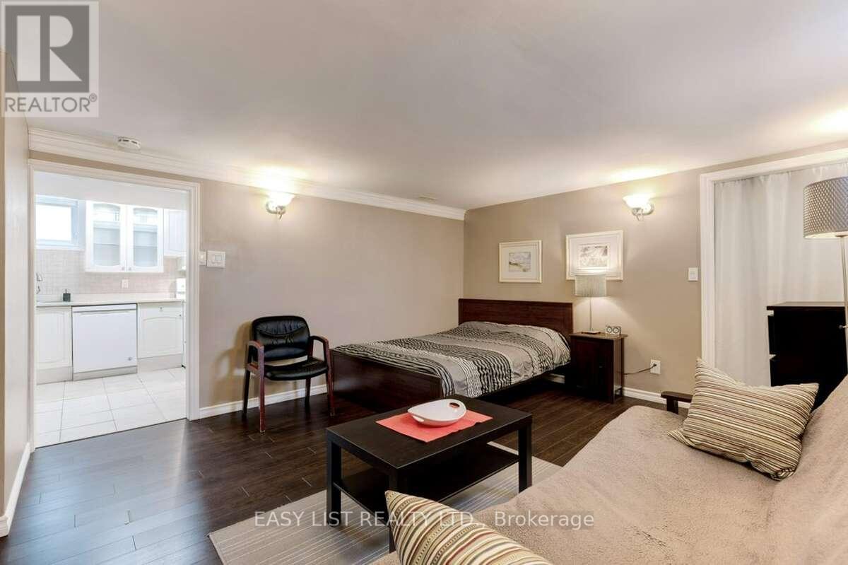 193 Pine Cove Road, Burlington, Ontario  L7N 1W1 - Photo 24 - W12986048