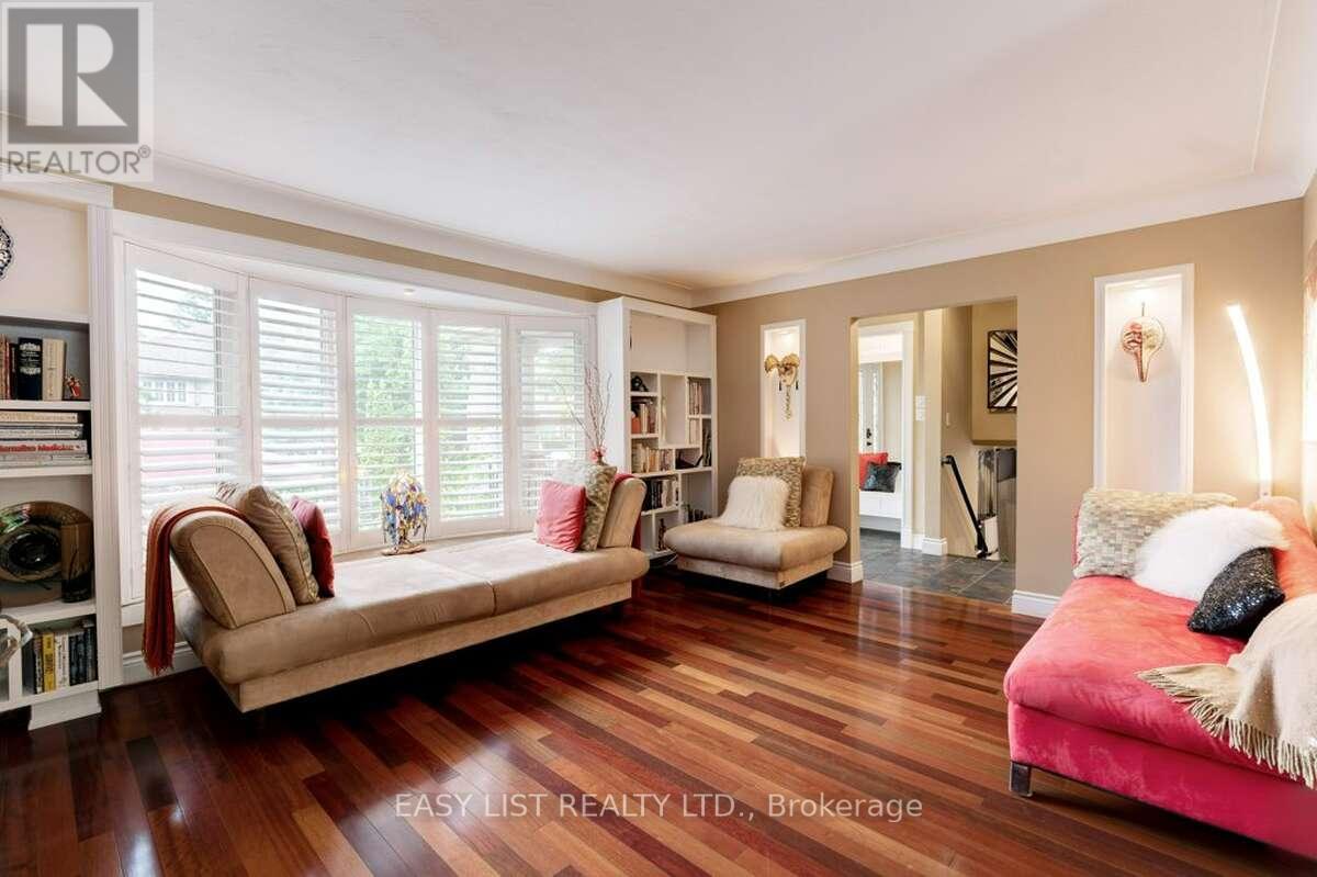 193 Pine Cove Road, Burlington, Ontario  L7N 1W1 - Photo 5 - W12986048