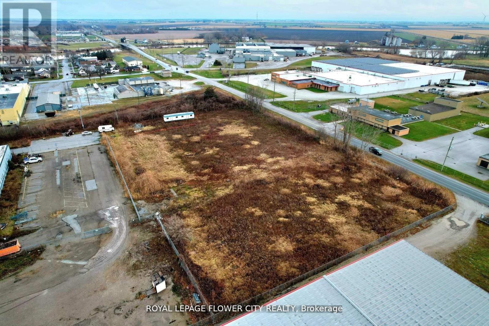 15 Mason Street, Chatham-Kent, Ontario  N8A 2L1 - Photo 3 - X12986008