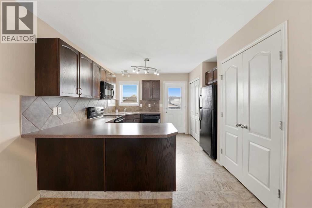 28 Ibbotson Close, Red Deer, Alberta  T4R 0C7 - Photo 7 - A2297754