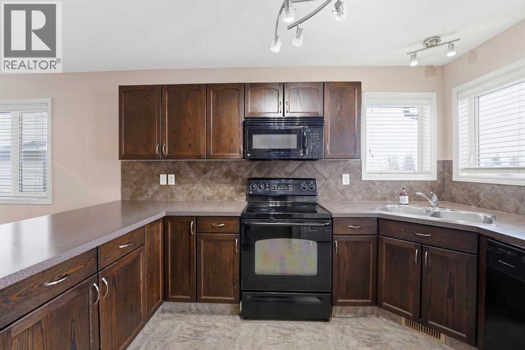 28 Ibbotson Close, Red Deer, Alberta  T4R 0C7 - Photo 8 - A2297754