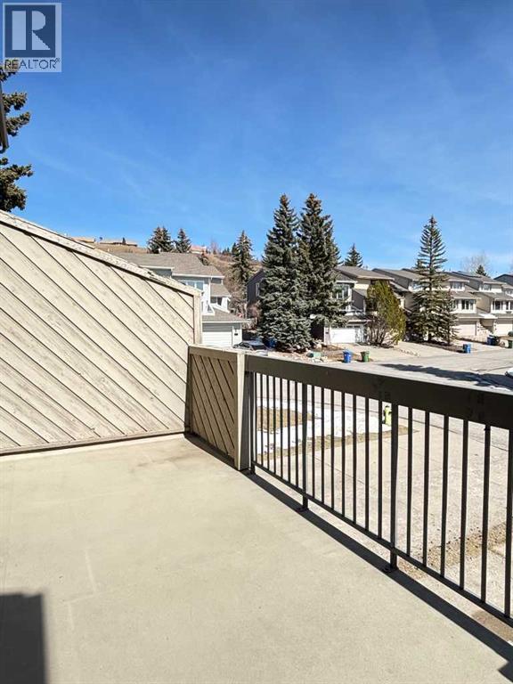 44 Edgemont Estates Road NW Road NW, Calgary, Alberta  T3A 2M5 - Photo 3 - A2300351