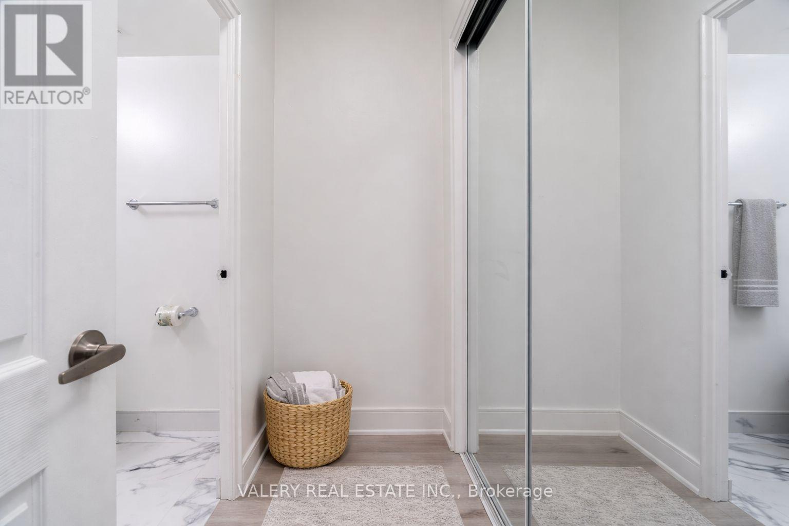 601 - 177 St. George Street, Toronto, Ontario  M5R 2M5 - Photo 4 - C12986088