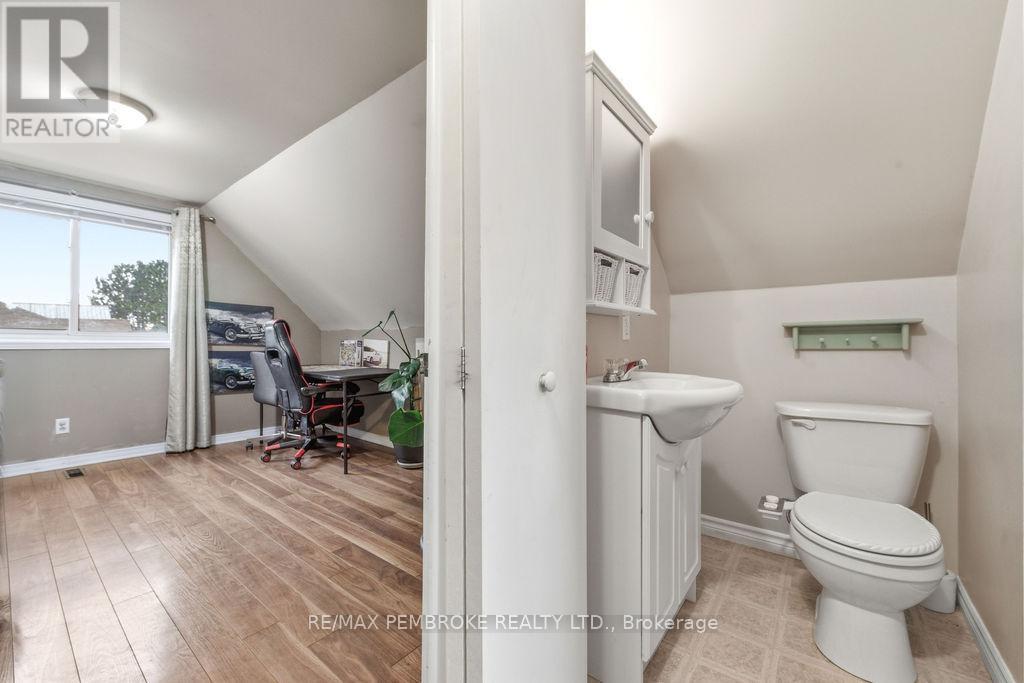 2849 Petawawa Boulevard, Petawawa, Ontario  K8H 2K7 - Photo 30 - X12986078