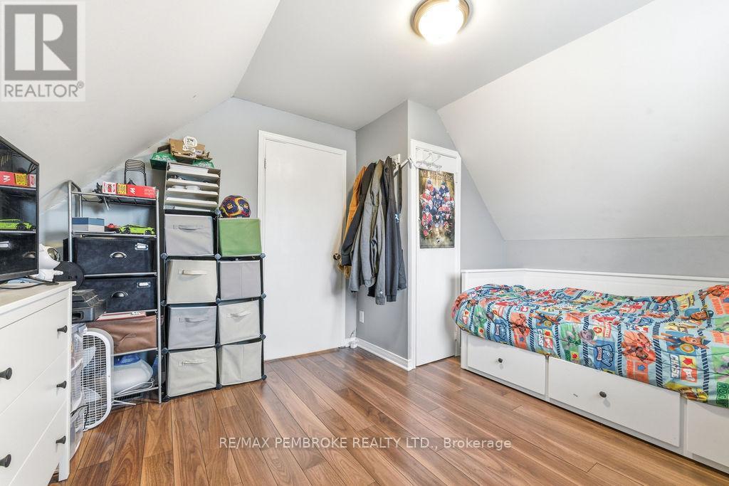 2849 Petawawa Boulevard, Petawawa, Ontario  K8H 2K7 - Photo 31 - X12986078