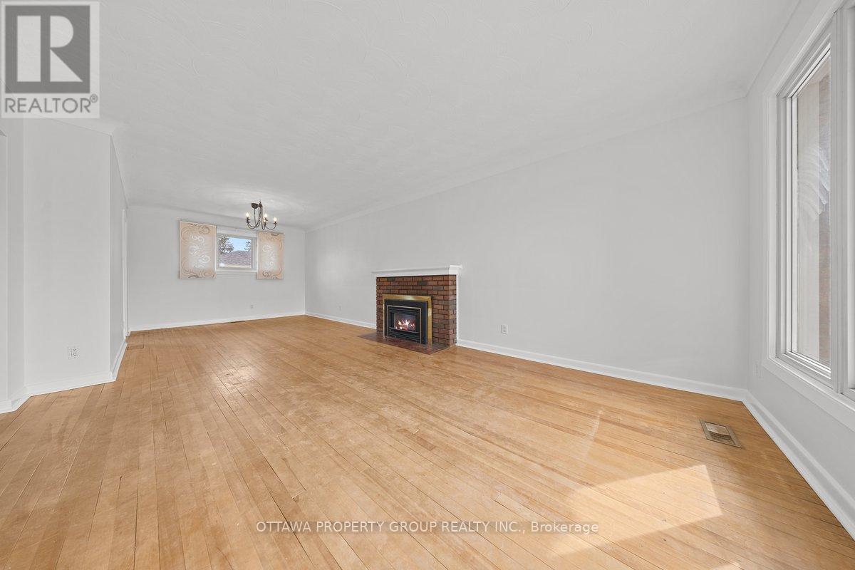 777 Cork Street, Ottawa, Ontario  K1G 1X8 - Photo 5 - X12986066