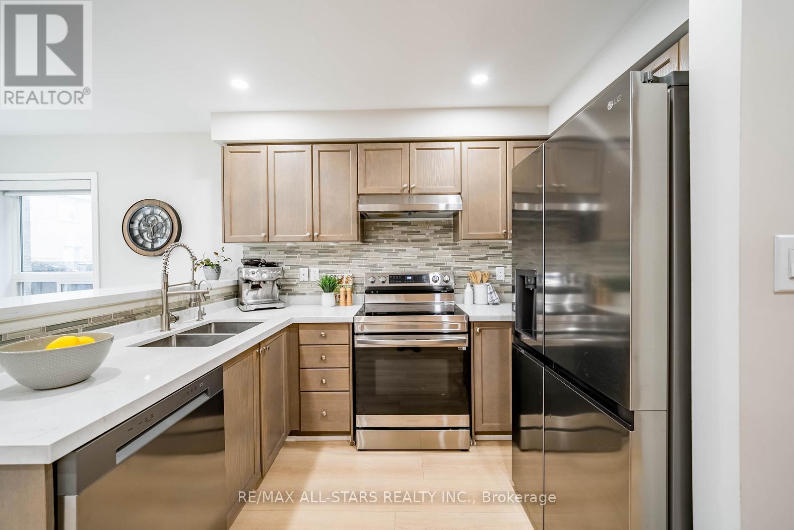 55 Win Timbers Crescent, Whitchurch-Stouffville, Ontario  L4A 0Y9 - Photo 10 - N12986096