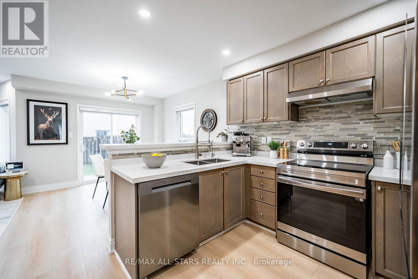 55 Win Timbers Crescent, Whitchurch-Stouffville, Ontario  L4A 0Y9 - Photo 11 - N12986096