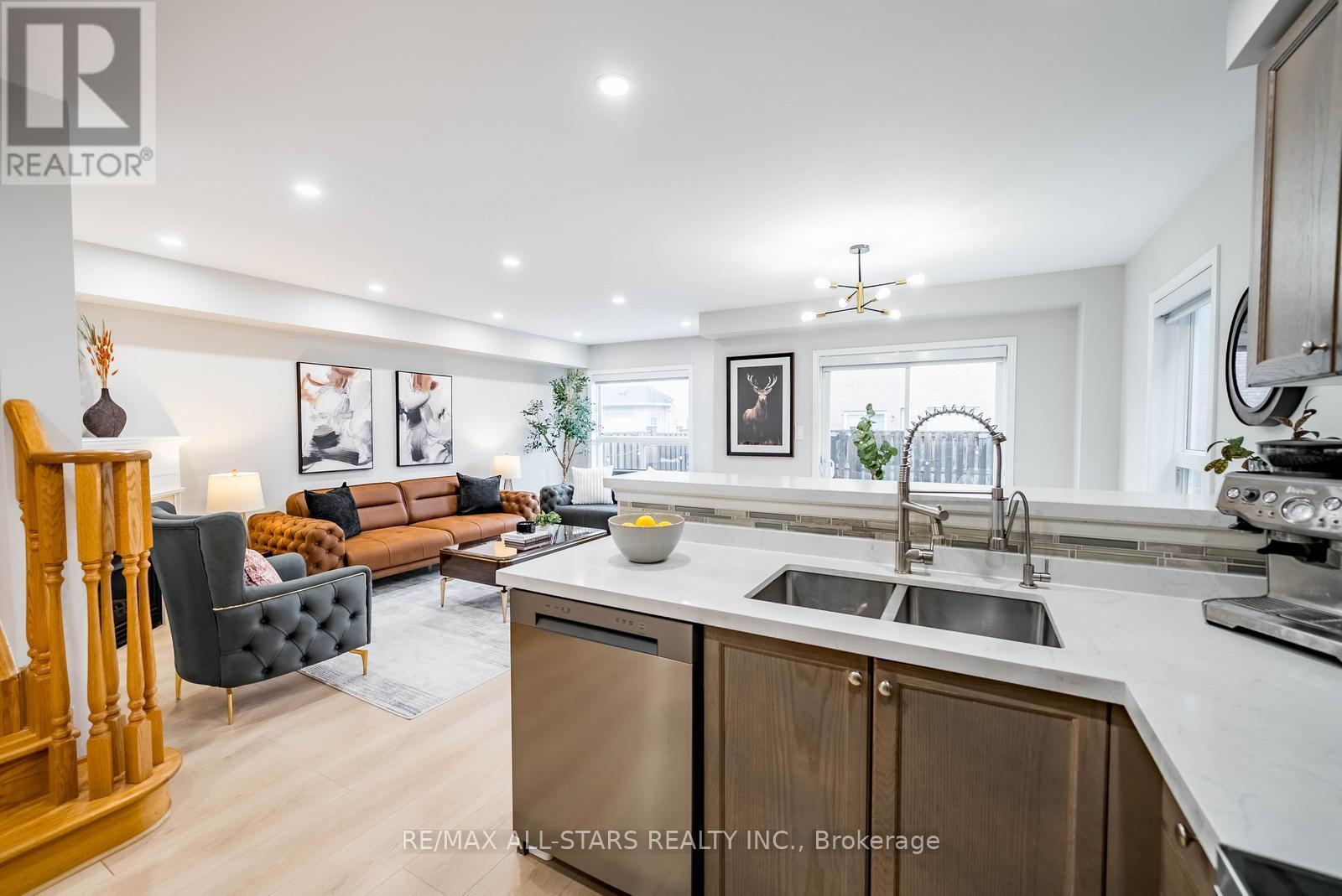 55 Win Timbers Crescent, Whitchurch-Stouffville, Ontario  L4A 0Y9 - Photo 12 - N12986096