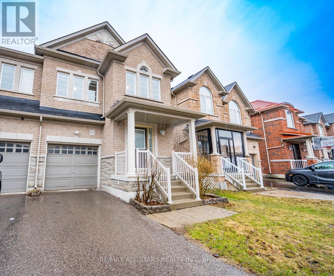 55 Win Timbers Crescent, Whitchurch-Stouffville, Ontario  L4A 0Y9 - Photo 2 - N12986096