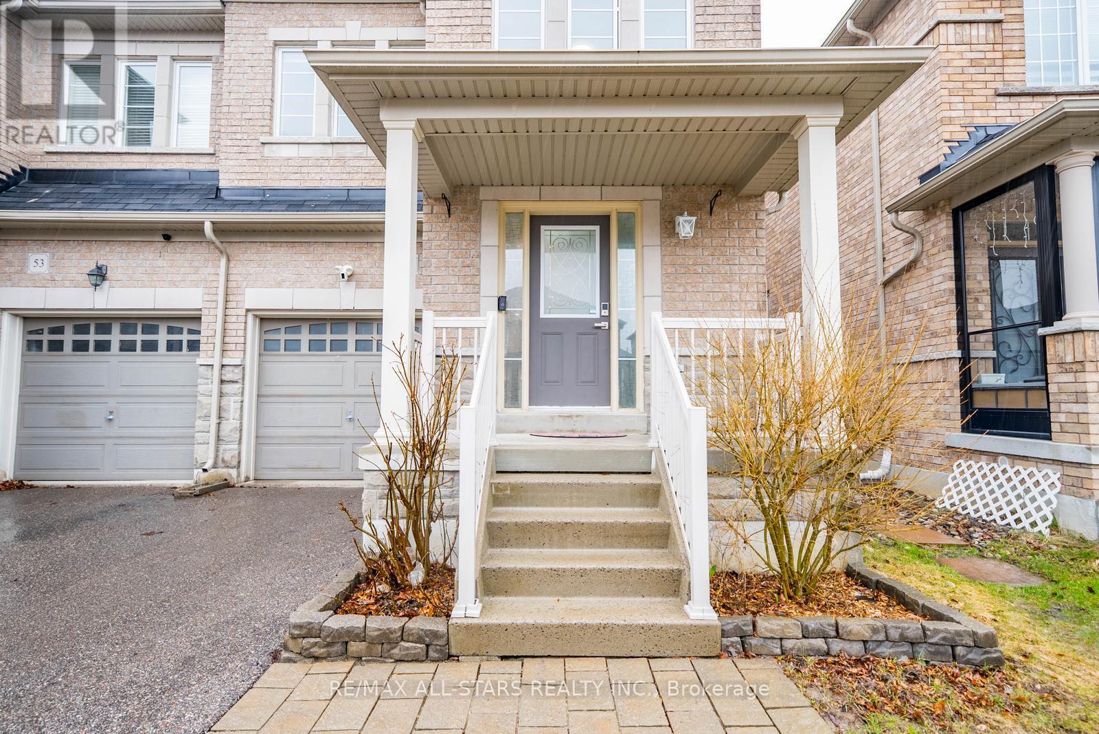 55 Win Timbers Crescent, Whitchurch-Stouffville, Ontario  L4A 0Y9 - Photo 3 - N12986096