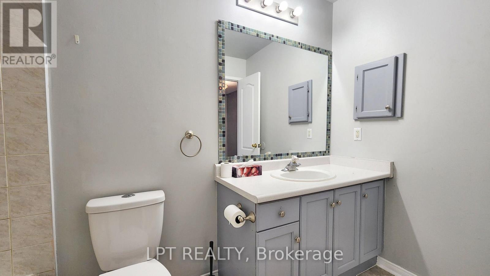 244 Ferndale Drive S, Barrie, Ontario  L4N 8J9 - Photo 20 - S12986054