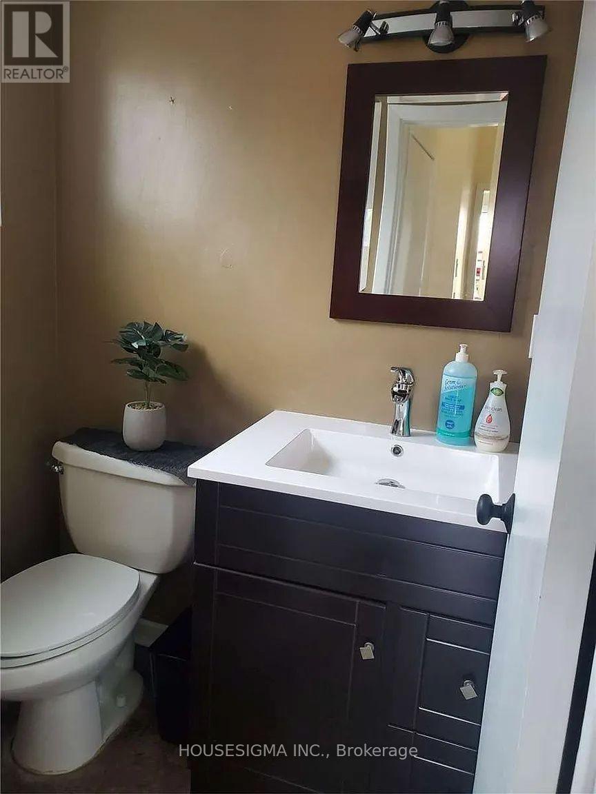 125 Mcmurchy Avenue S, Brampton, Ontario  L6Y 1Z1 - Photo 11 - W12986068