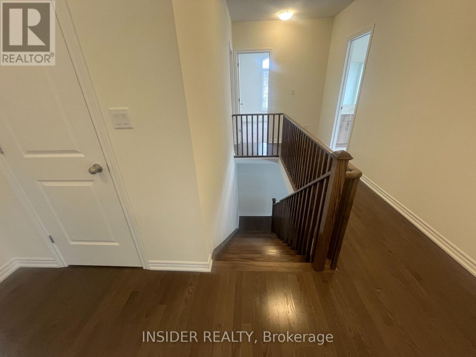 2 Fuller Street, Brampton, Ontario  L6X 5S4 - Photo 14 - W12986080