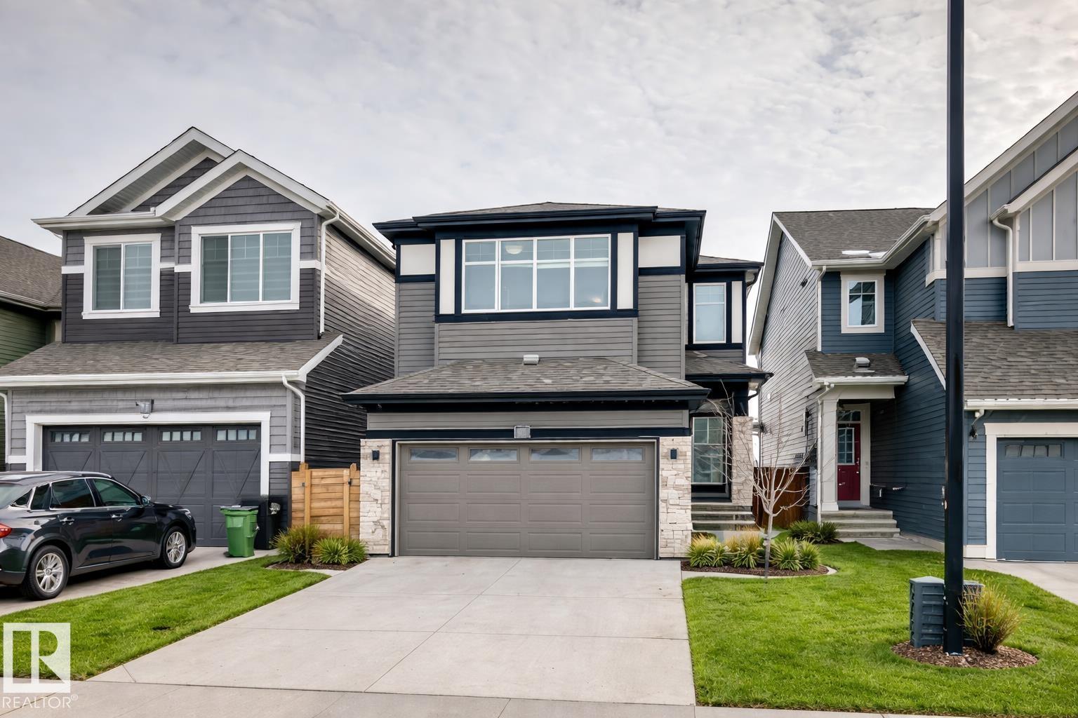 2935 CHOKECHERRY CM SW, Edmonton, Alberta