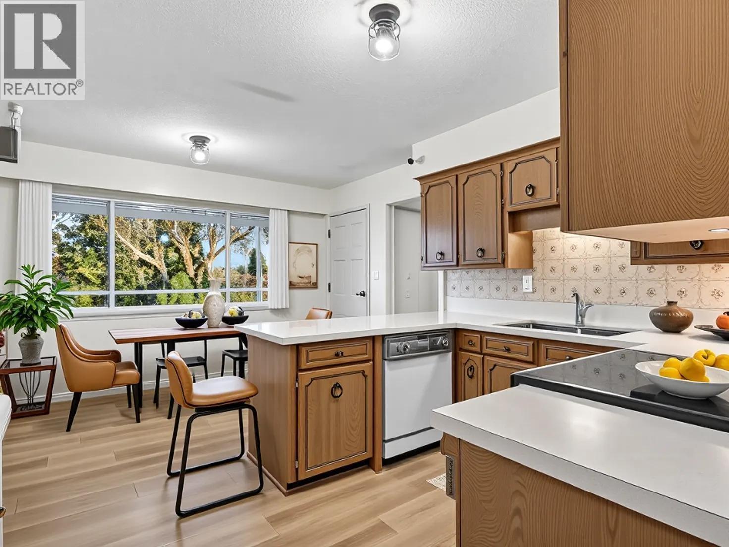 6870 6th Street, Burnaby, British Columbia  V5E 3T1 - Photo 15 - R3106151