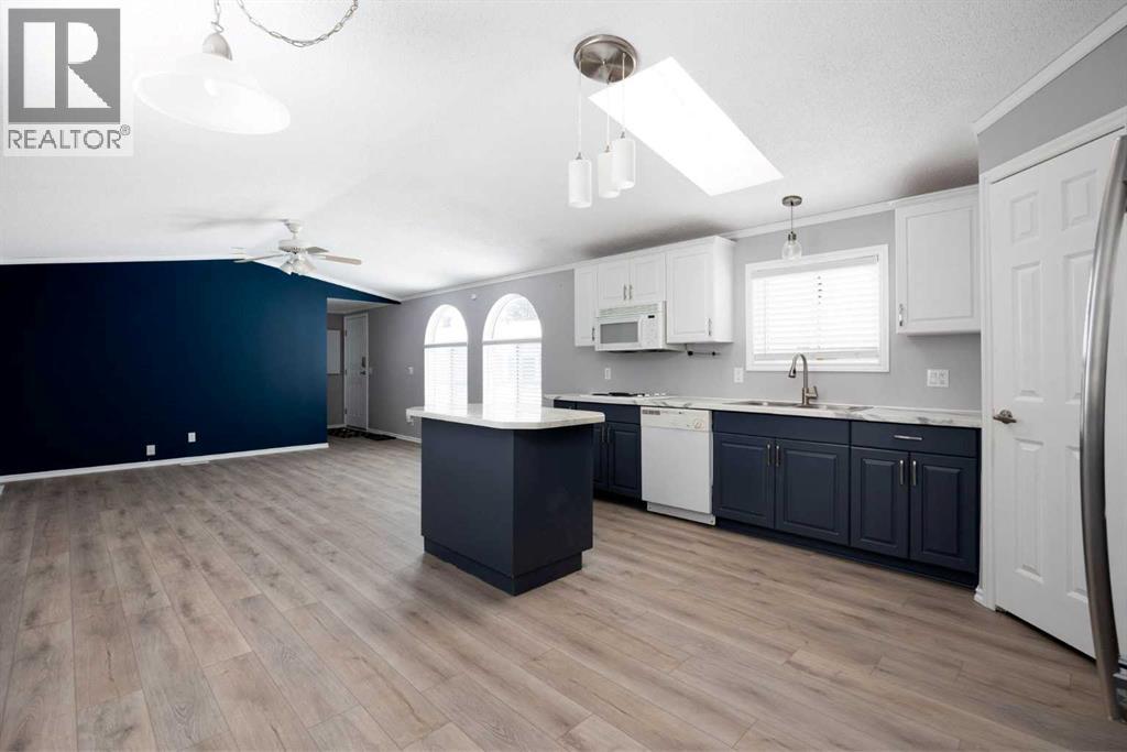 147 Cree Lane, Fort Mcmurray, Alberta  T9K 1Y5 - Photo 9 - A2300063