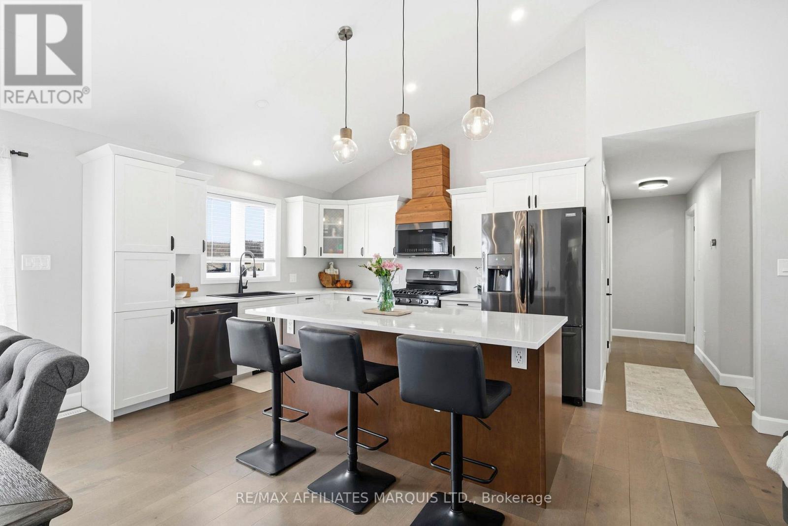 6836 James Crescent, South Glengarry, Ontario  K0C 2E0 - Photo 10 - X12967334