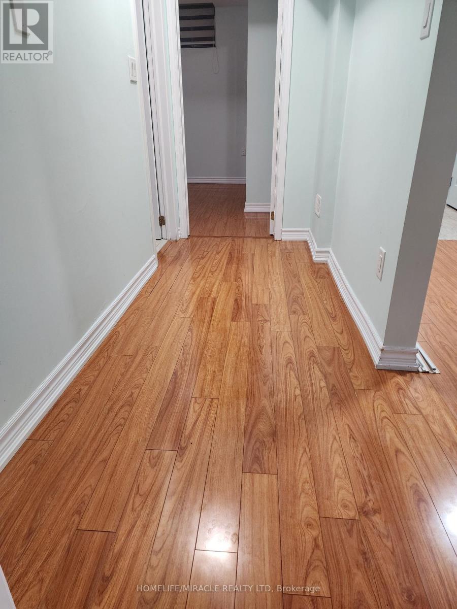 75 Vanderpool Crescent, Brampton, Ontario  L6P 3W2 - Photo 9 - W12736334