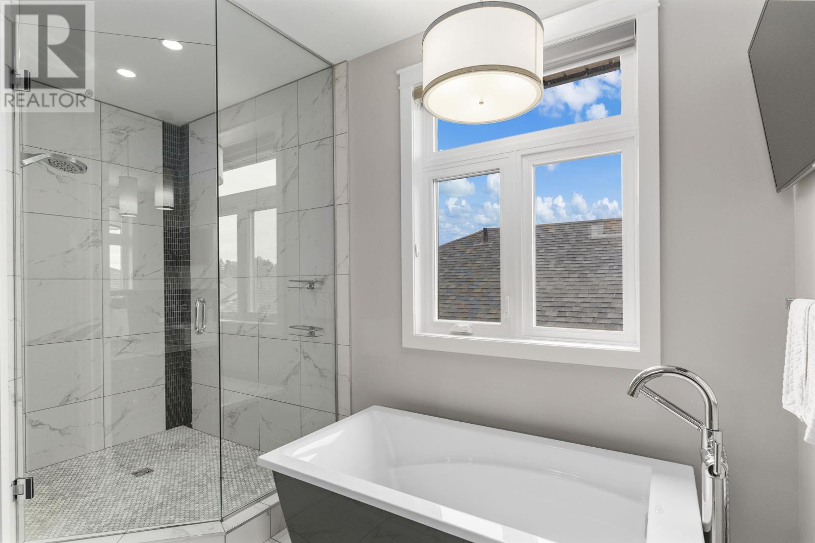 197 Sunflower St, Thunder Bay, Ontario  P7G 2L9 - Photo 25 - TB2600669