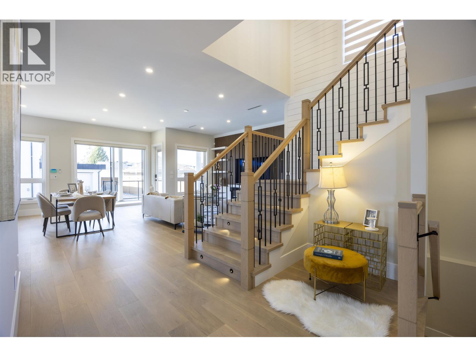 8093 14th Avenue, Burnaby, British Columbia  V3N 2B5 - Photo 9 - R3109059