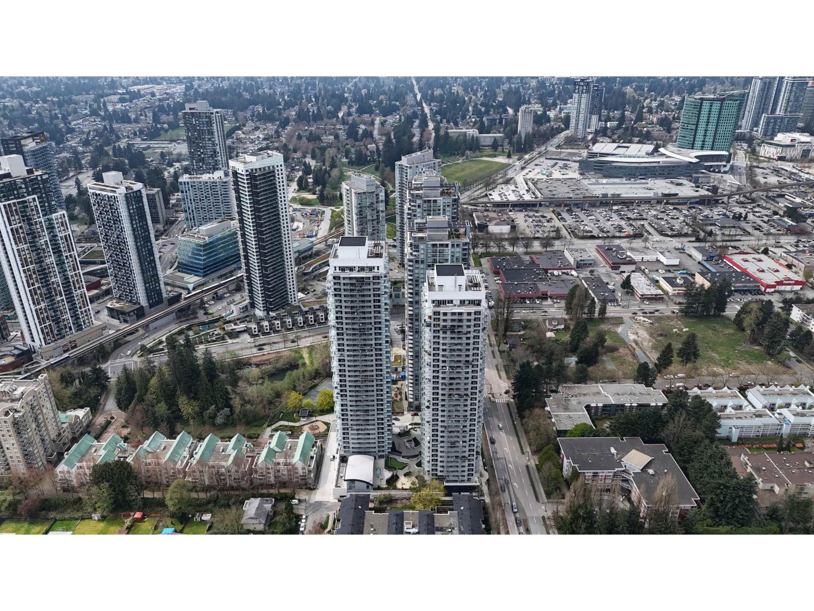 2106 13768 100 Avenue, Surrey, British Columbia  V3T 0V2 - Photo 1 - R3109887