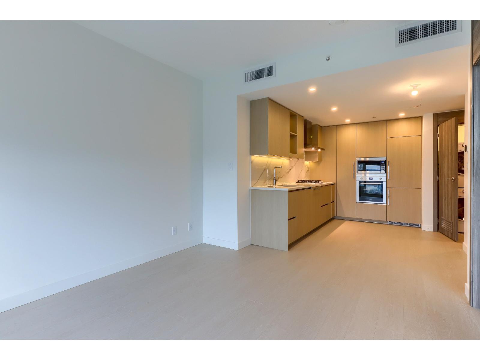 2106 13768 100 Avenue, Surrey, British Columbia  V3T 0V2 - Photo 4 - R3109887