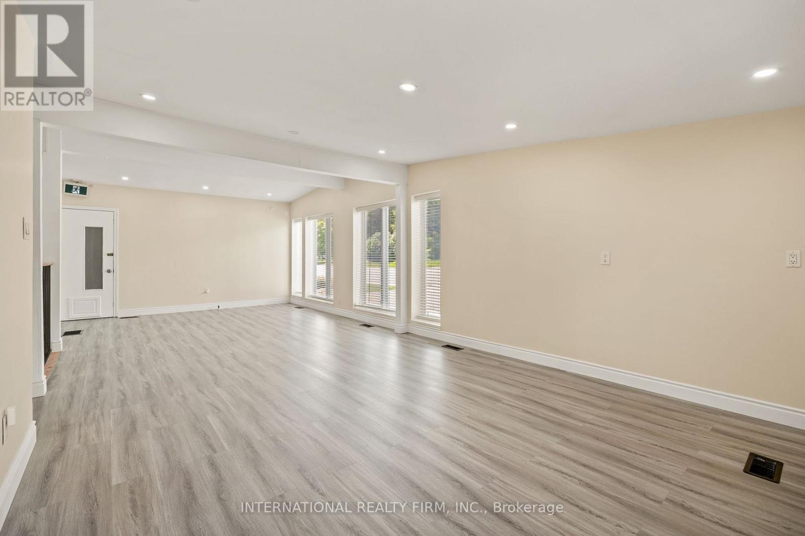 304 Broadway, Orangeville, Ontario  L9W 1L3 - Photo 22 - W12981124