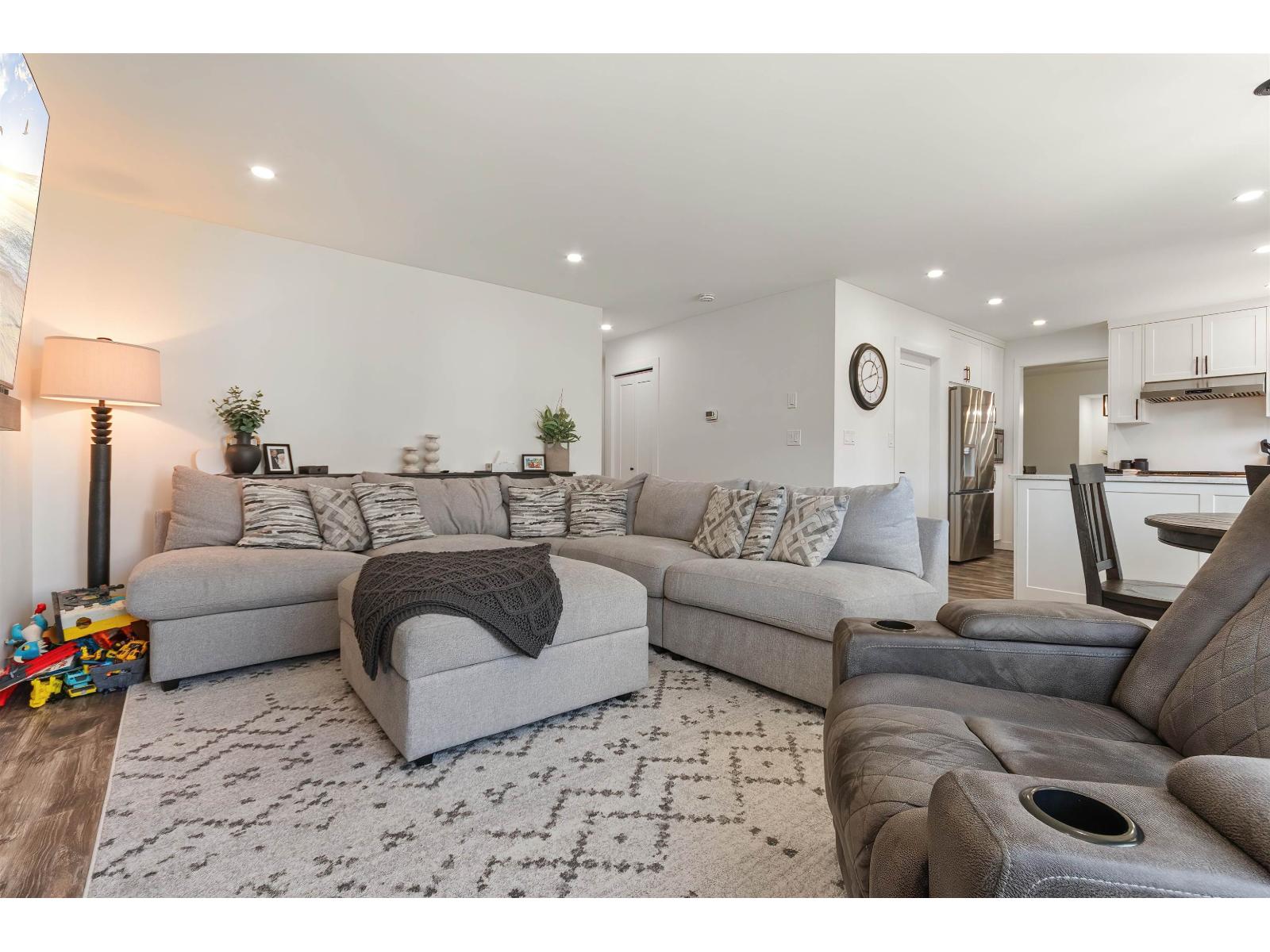 6748 Henry Street, Sardis South, Chilliwack, British Columbia  V2R 2Z9 - Photo 23 - R3109962