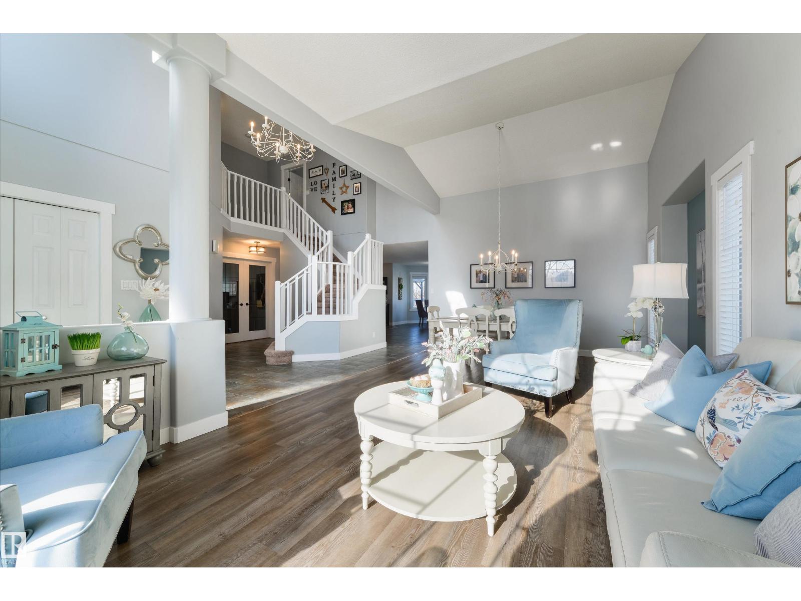 462 ORMSBY RD W NW, Edmonton, Alberta