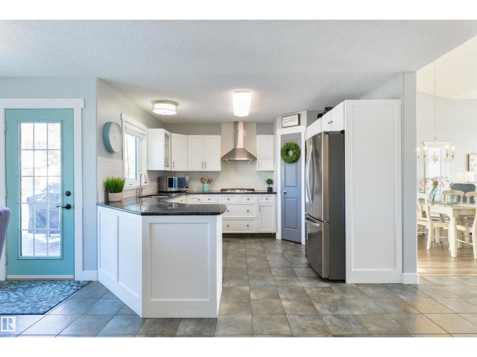 462 Ormsby Rd W Nw, Edmonton, Alberta  T5T 6B1 - Photo 8 - E4481478