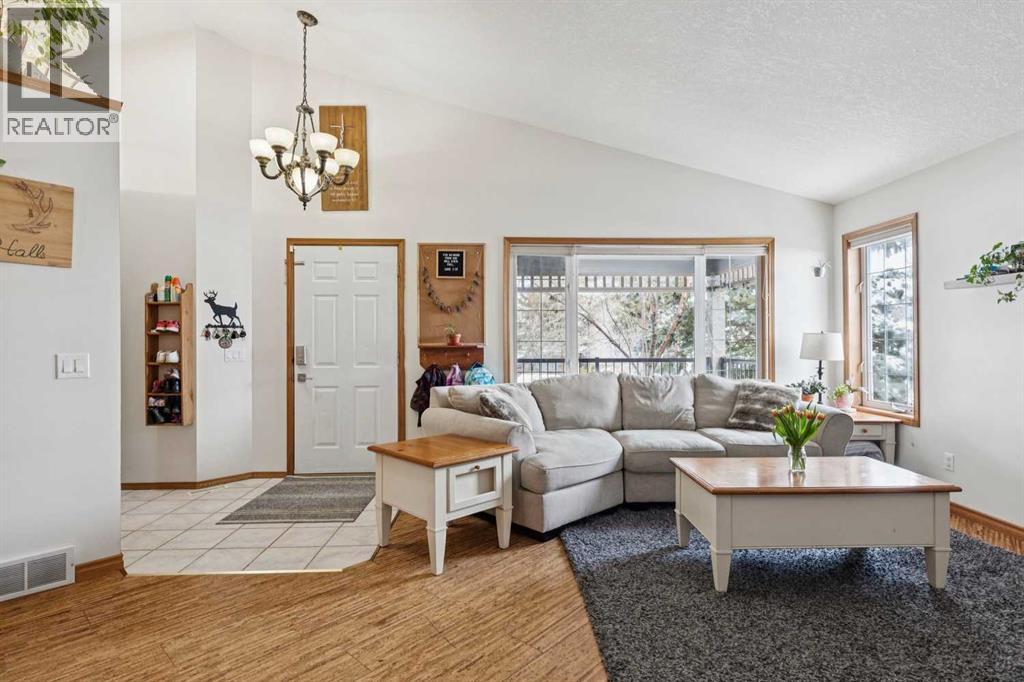 6 Sheep River Crescent, Okotoks, Alberta  T1S 1N6 - Photo 3 - A2299644