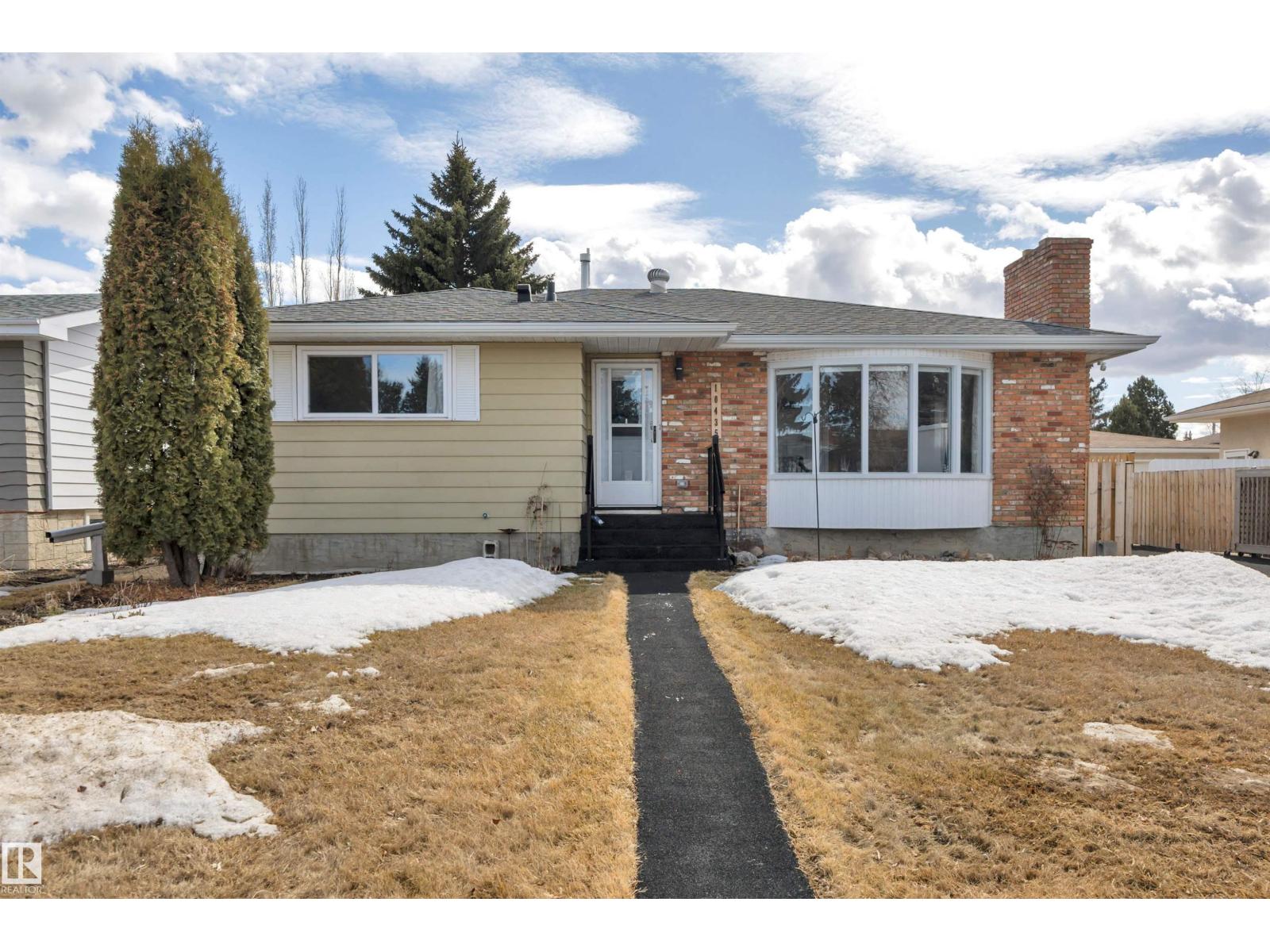 10435 39a Av Nw, Edmonton, Alberta  T6J 2J5 - Photo 2 - E4481718