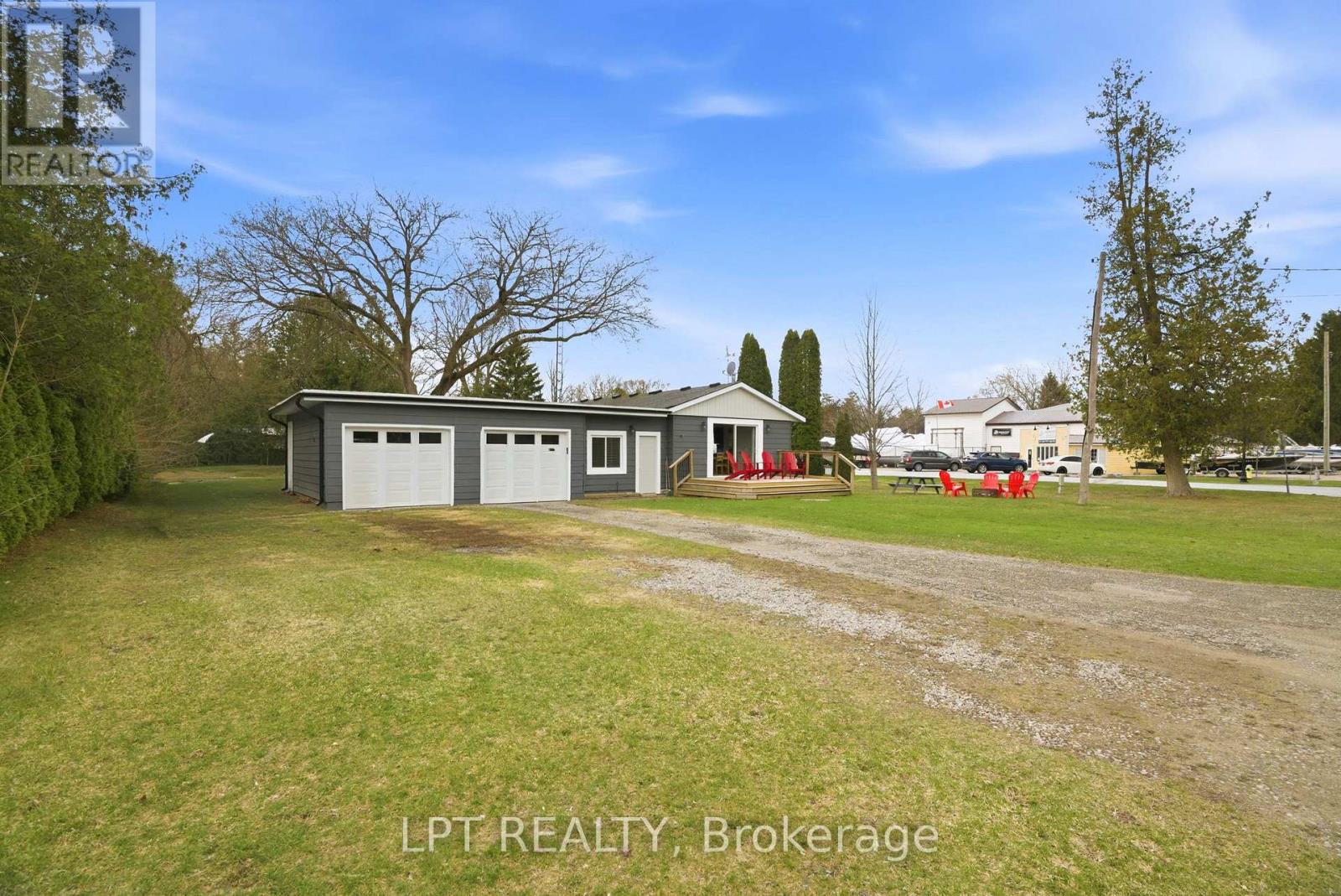 7597 Biddulph Street, Lambton Shores, Ontario  N0M 2L0 - Photo 2 - X12986112